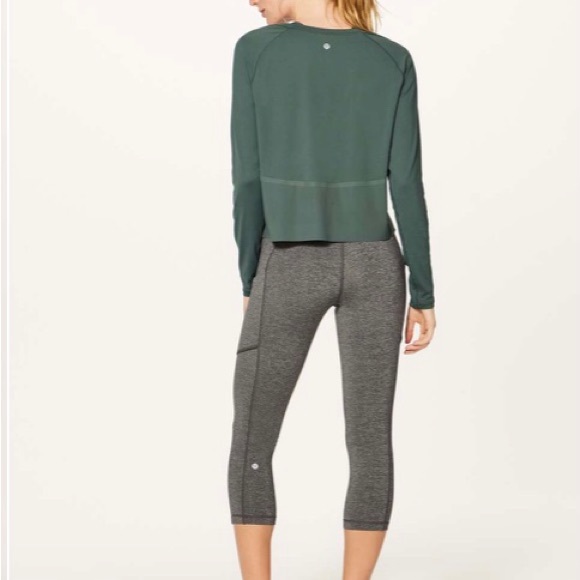 COPY - Lululemon Relax fit - Picture 2 of 8